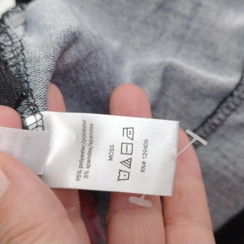 EUC Venus Long Sleeve Black and Red Floral Print Button up Sweater size … - Picture 13 of 16